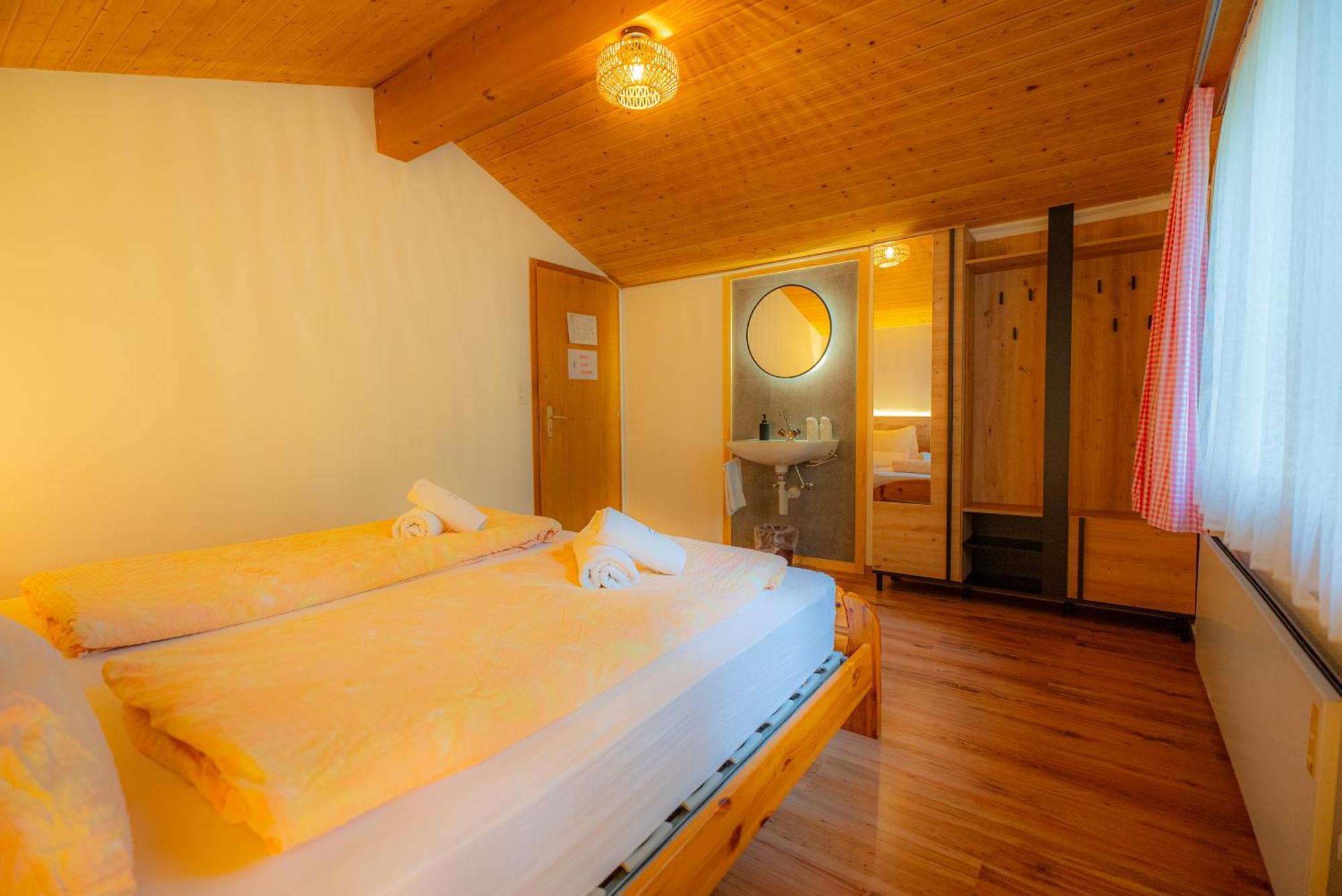 Hotel Wildbach Brienz 2*